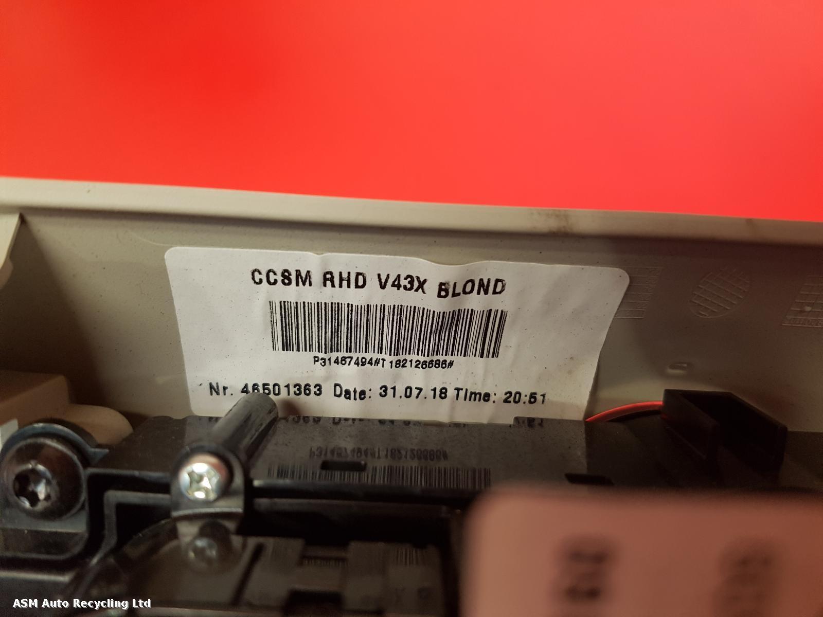 View Auto part Radio Display Volvo V60 2018