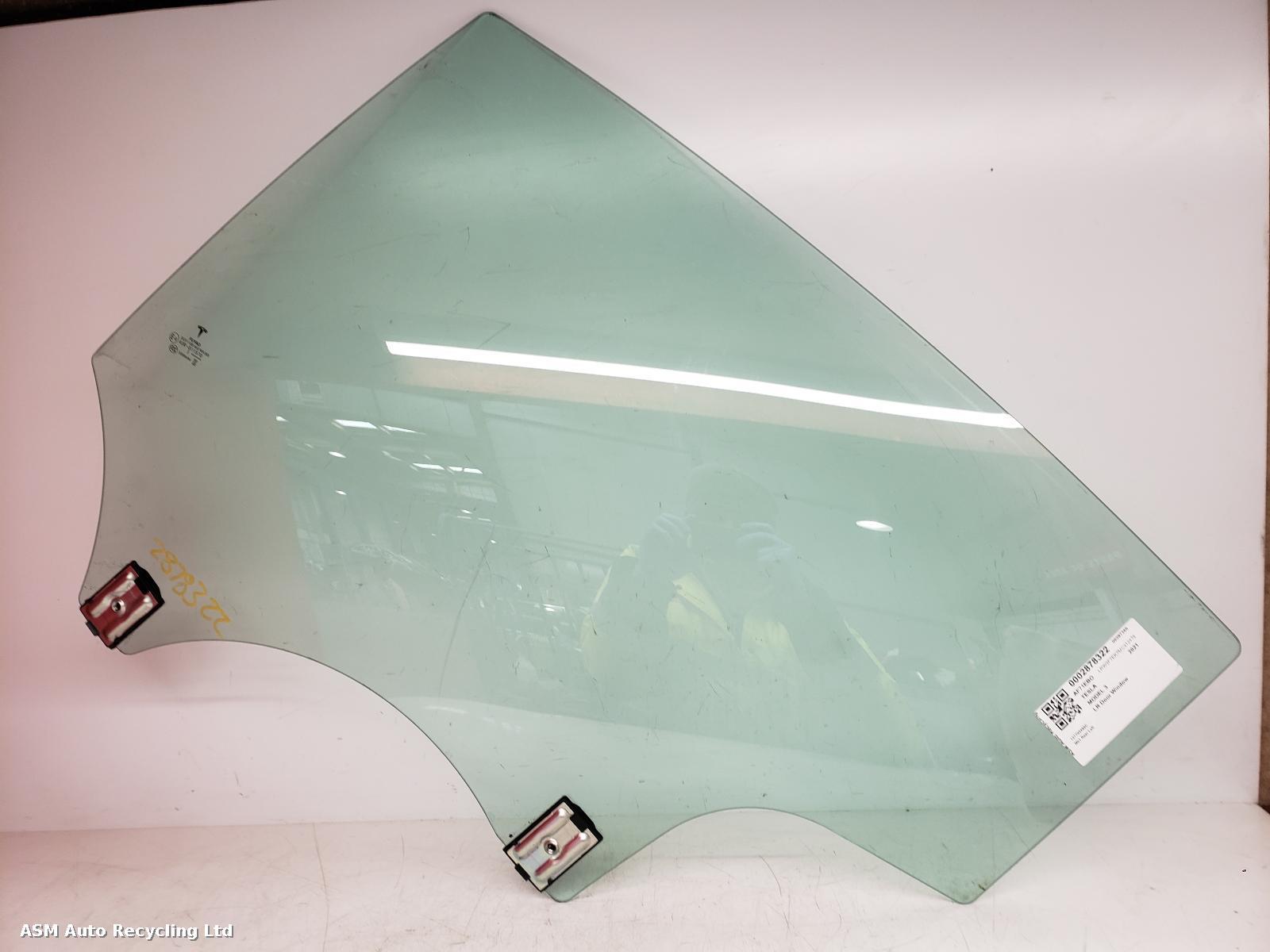 View Auto part LR Door Window Tesla Model 3 2021