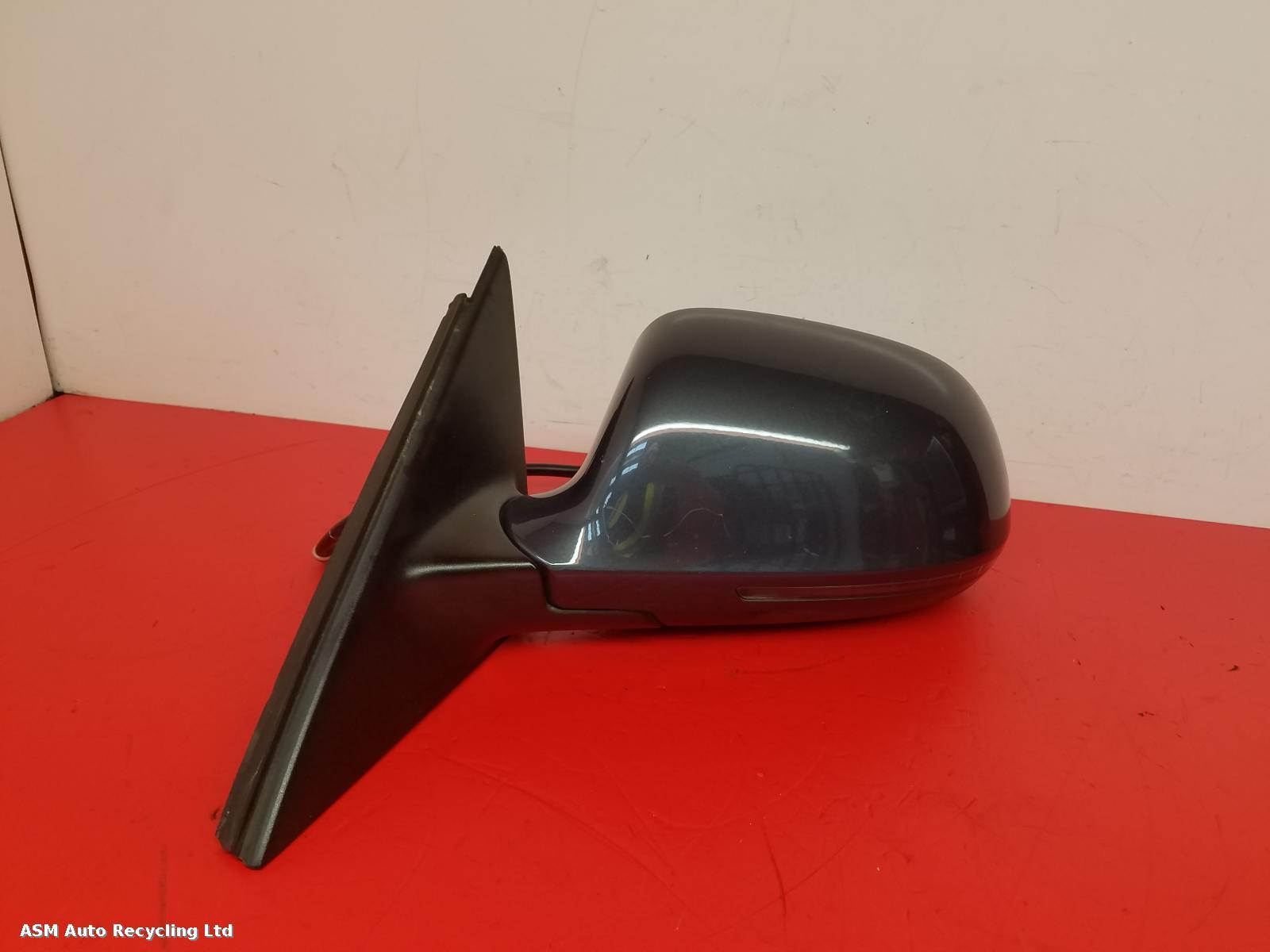 View Auto part L Door Mirror Audi A4 2009