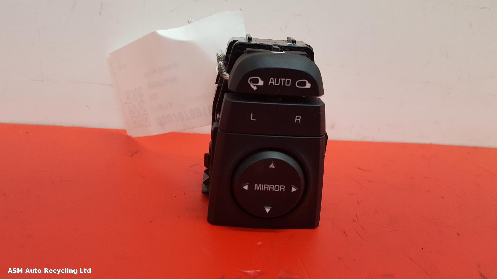 View Auto part Mirror Switch Kia Sportage 2016