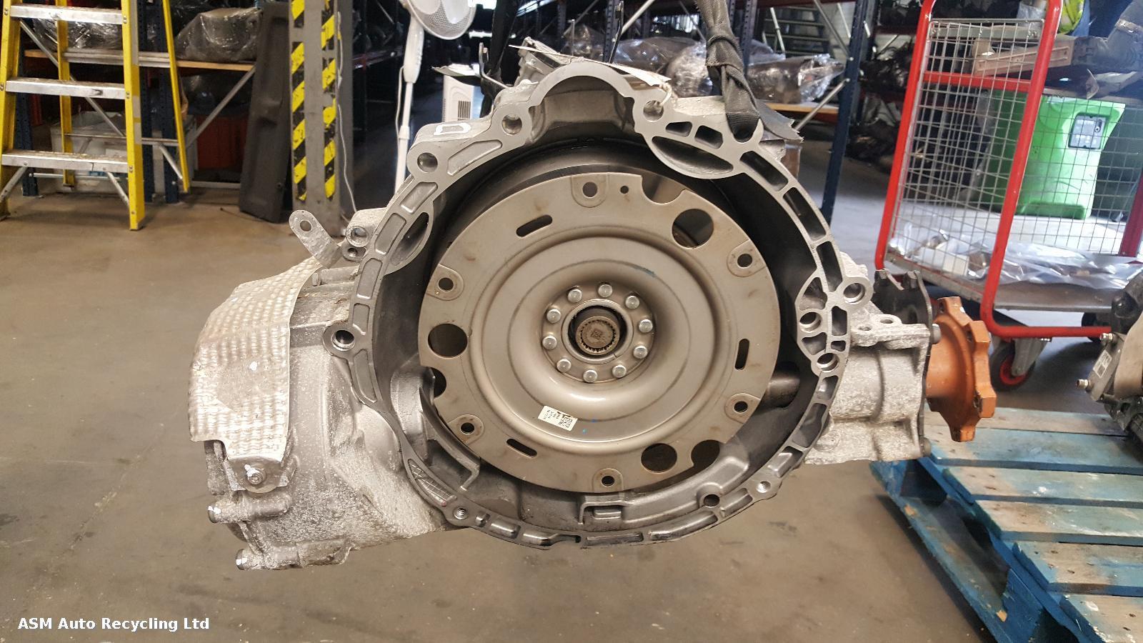 View Auto part Gearbox Porsche Macan 2017