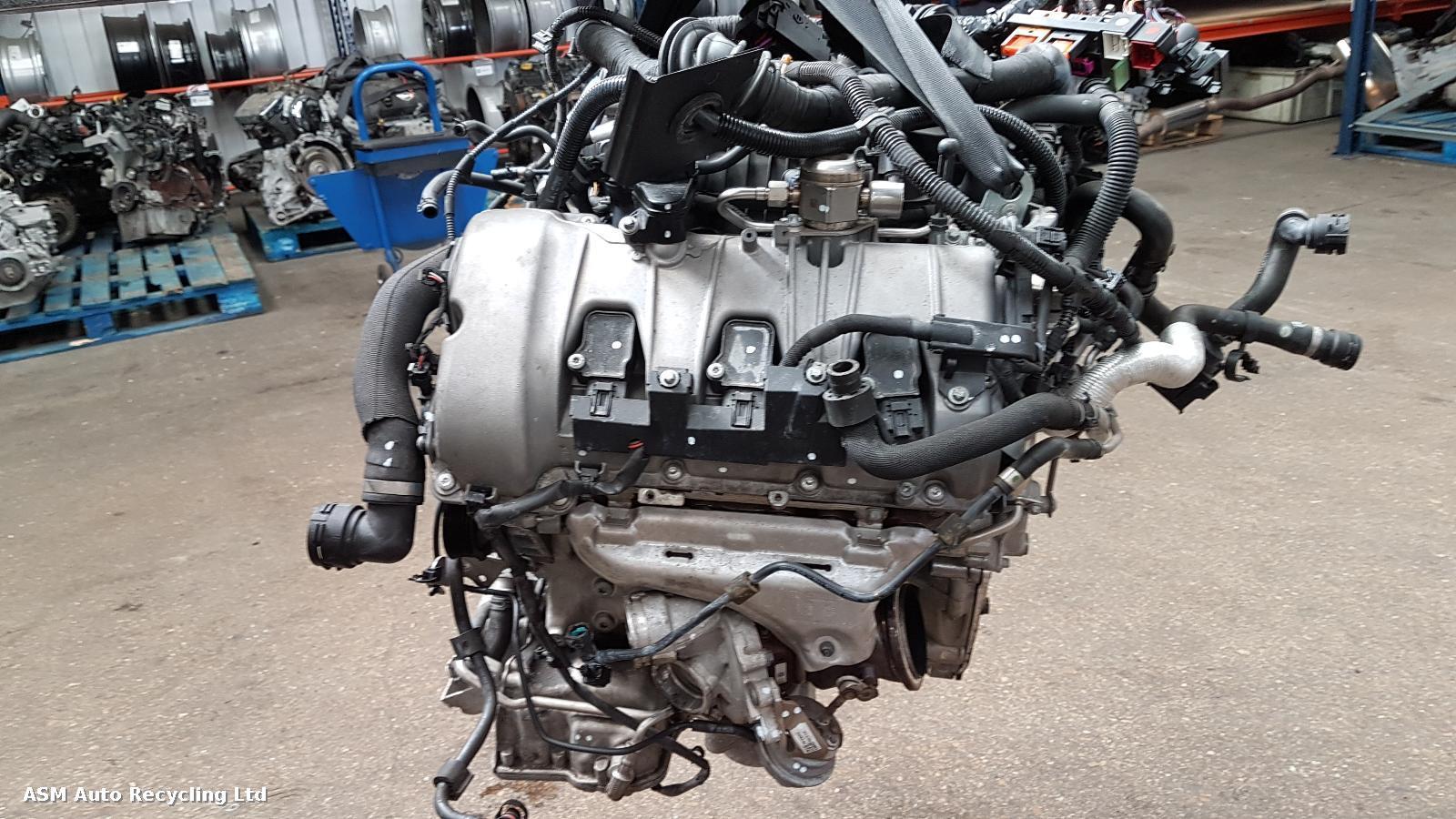 View Auto part Engine Porsche Macan 2017