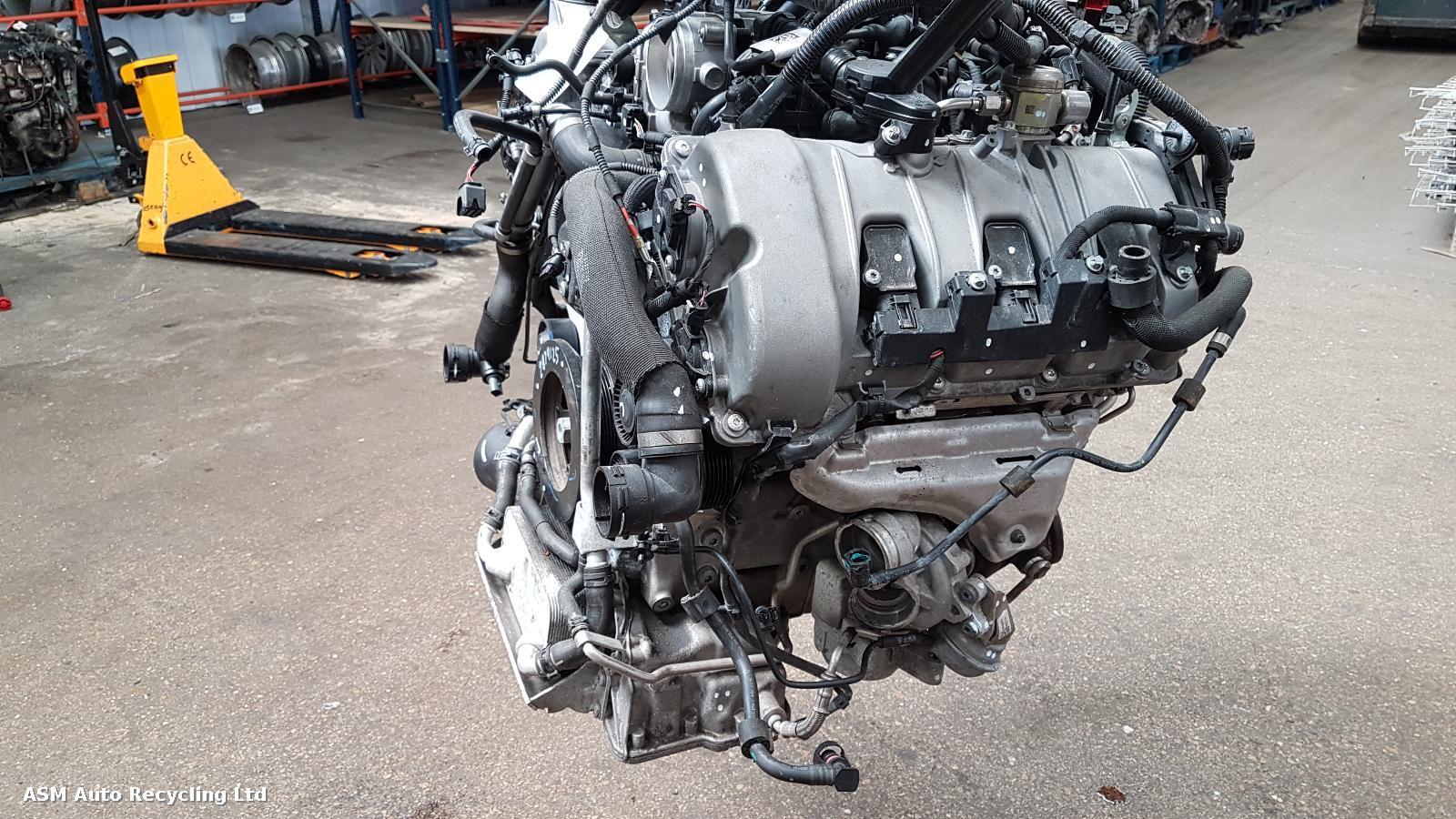 View Auto part Engine Porsche Macan 2017