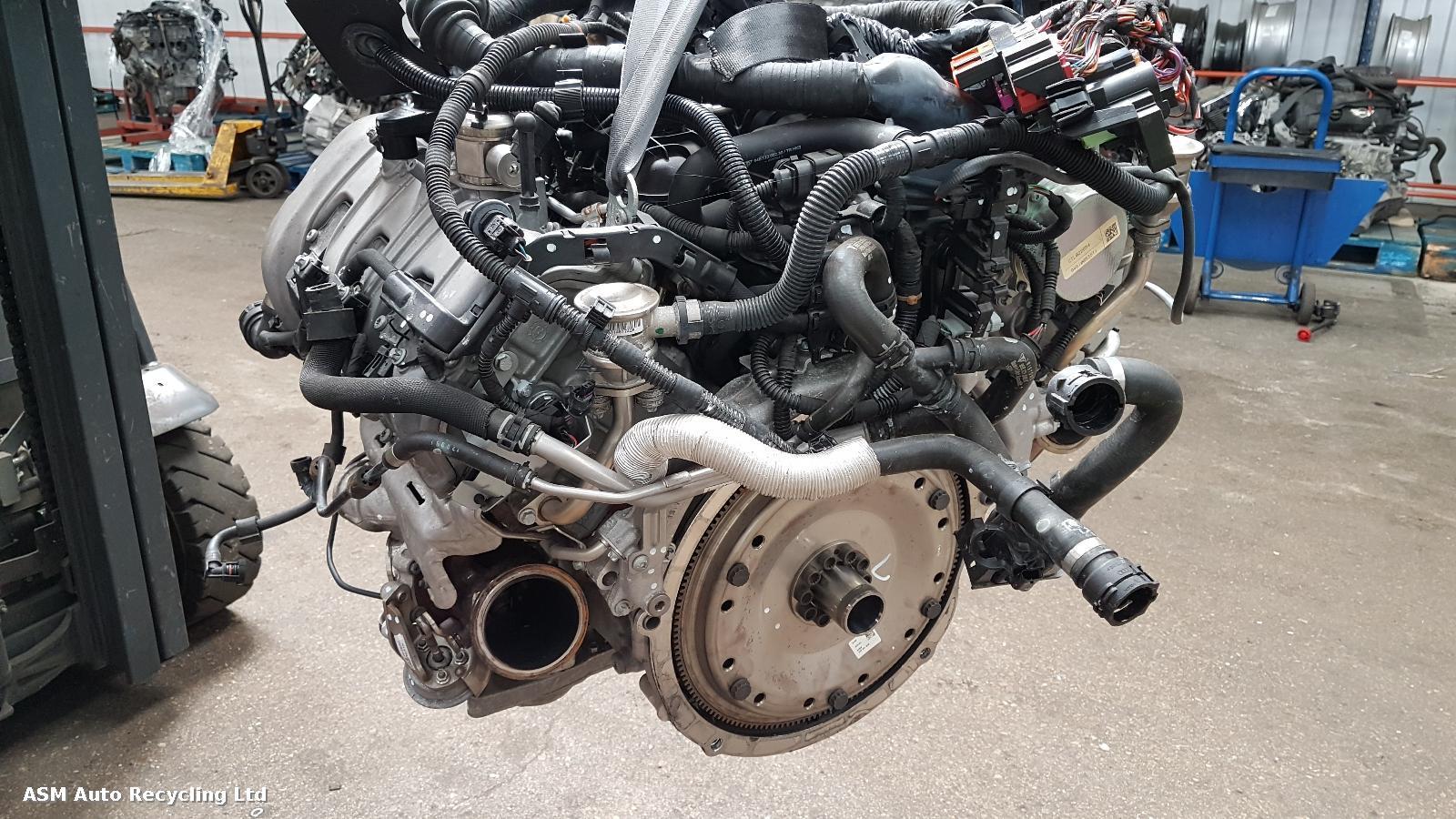 View Auto part Engine Porsche Macan 2017