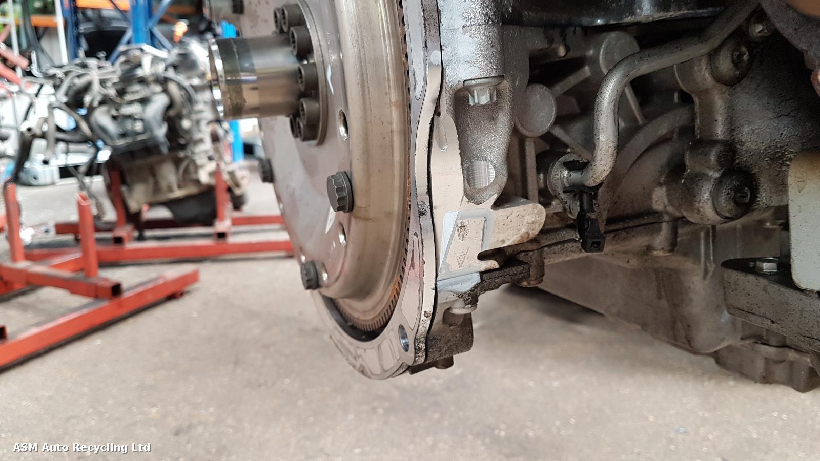View Auto part Engine Porsche Macan 2017