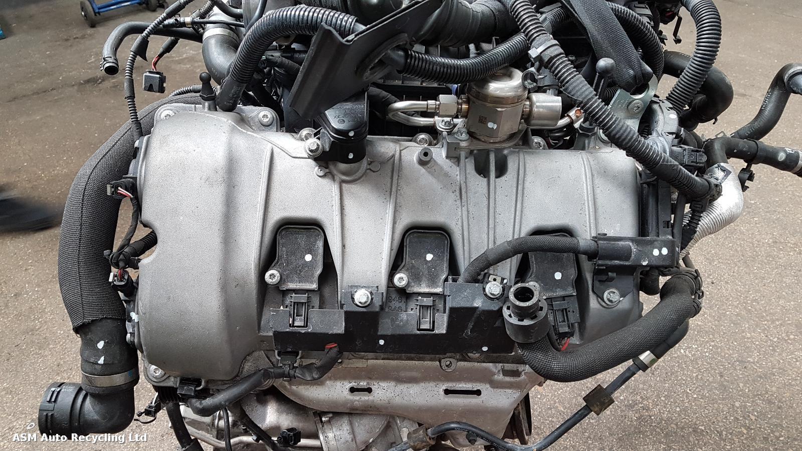 View Auto part Engine Porsche Macan 2017
