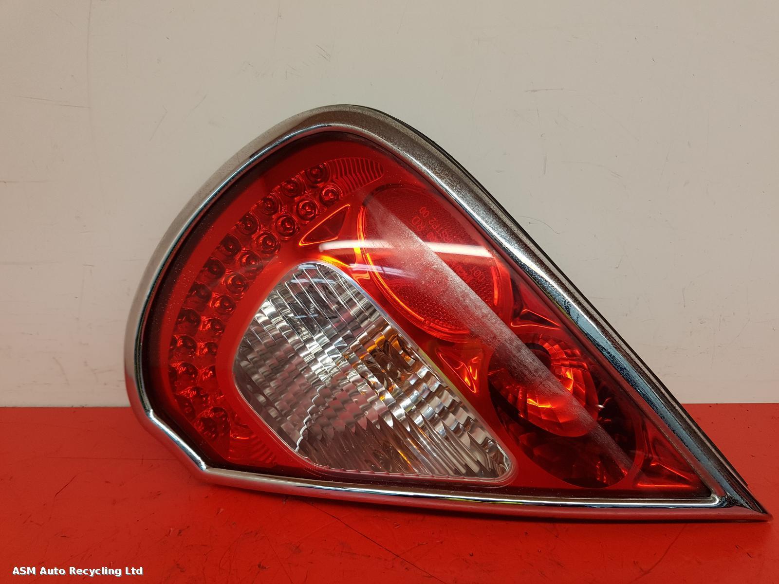 View Auto part R Taillight Jaguar Xj 2005