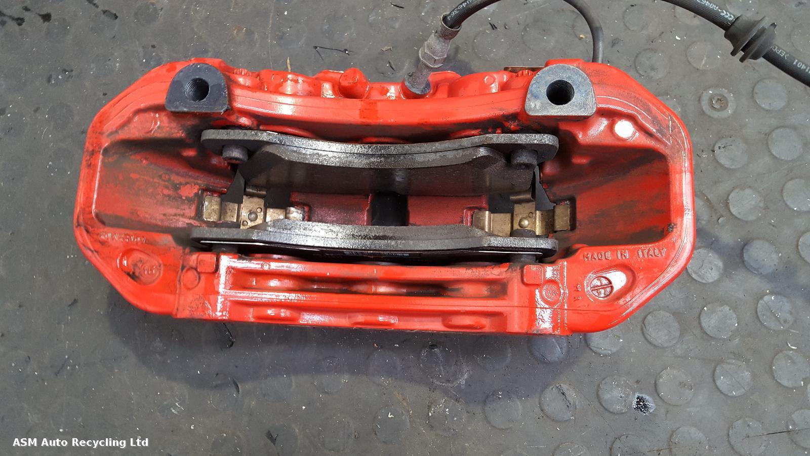 View Auto part Caliper Porsche Macan 2017