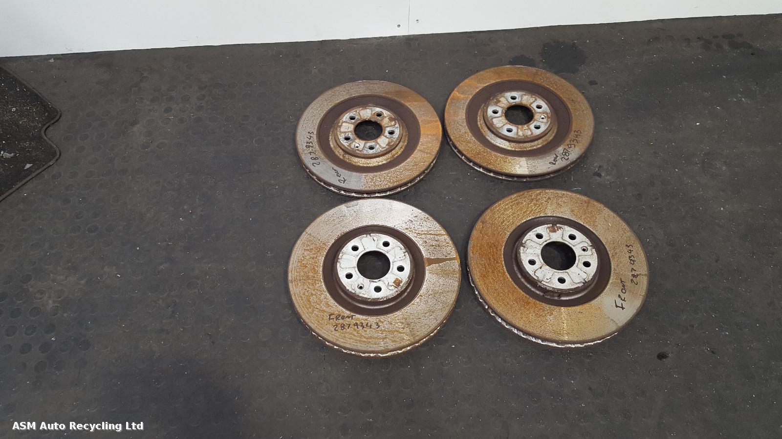 View Auto part Caliper Porsche Macan 2017