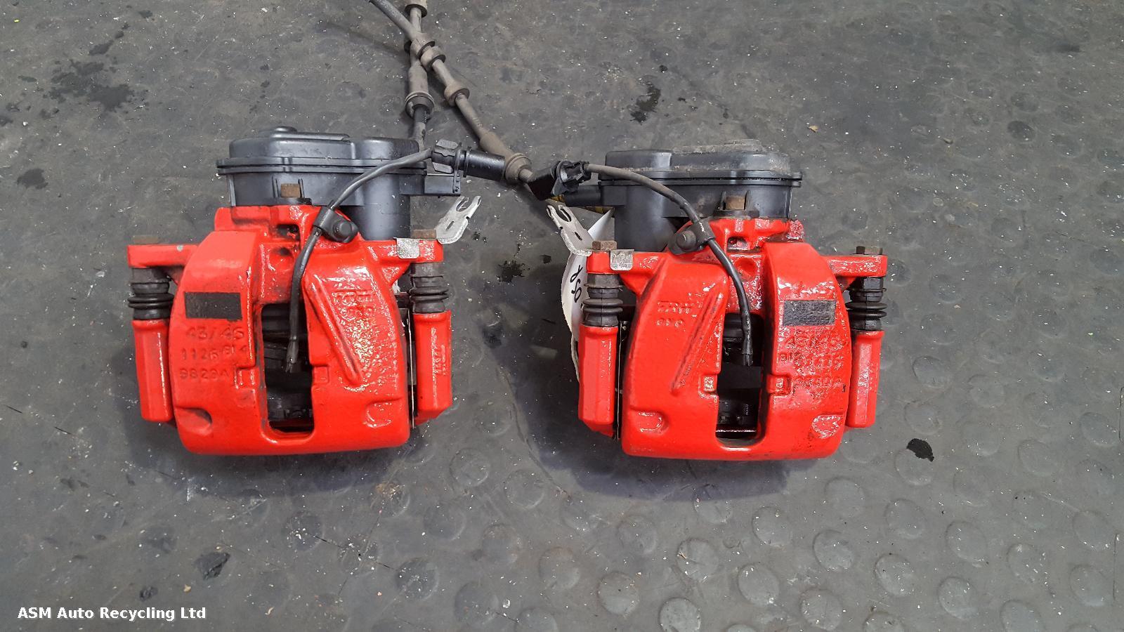 View Auto part Caliper Porsche Macan 2017