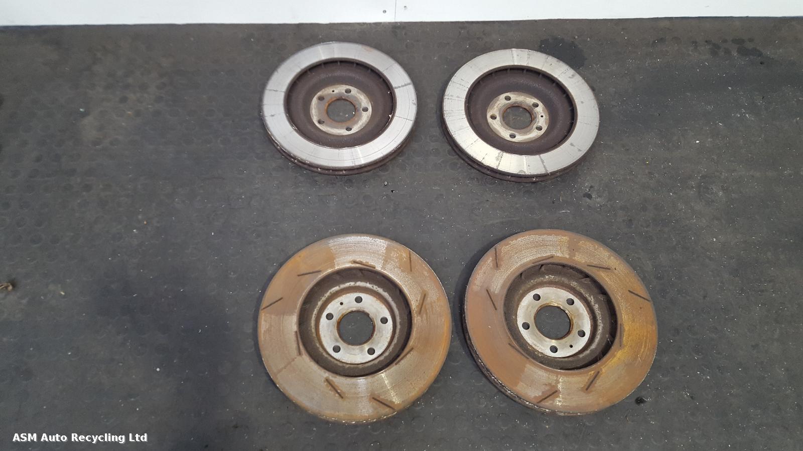 View Auto part Caliper Porsche Macan 2017