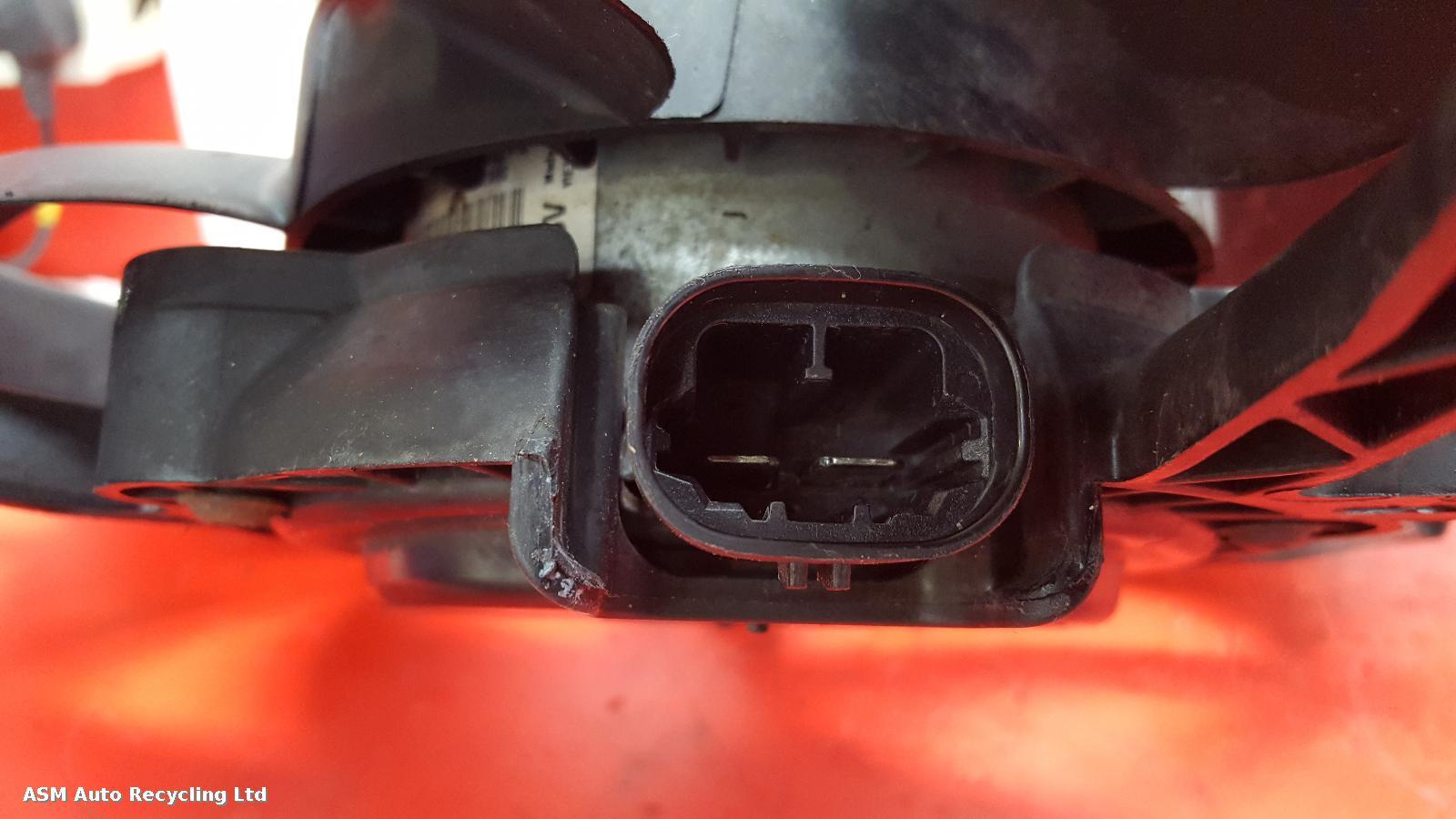 View Auto part Engine Cooling Motor Citroen C4 Cactus 2015