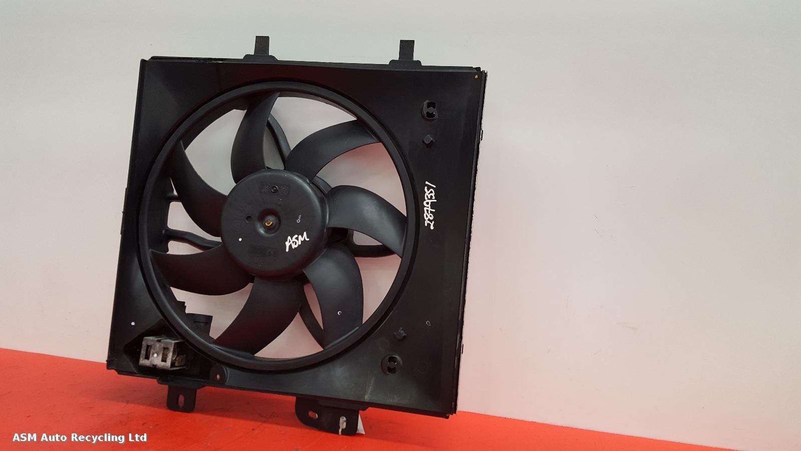 View Auto part Engine Cooling Motor Citroen C4 Cactus 2015