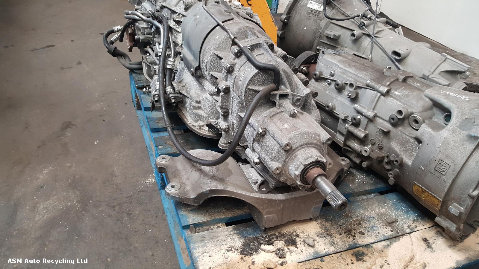 View Auto part Gearbox Bentley Flying Spur 2017