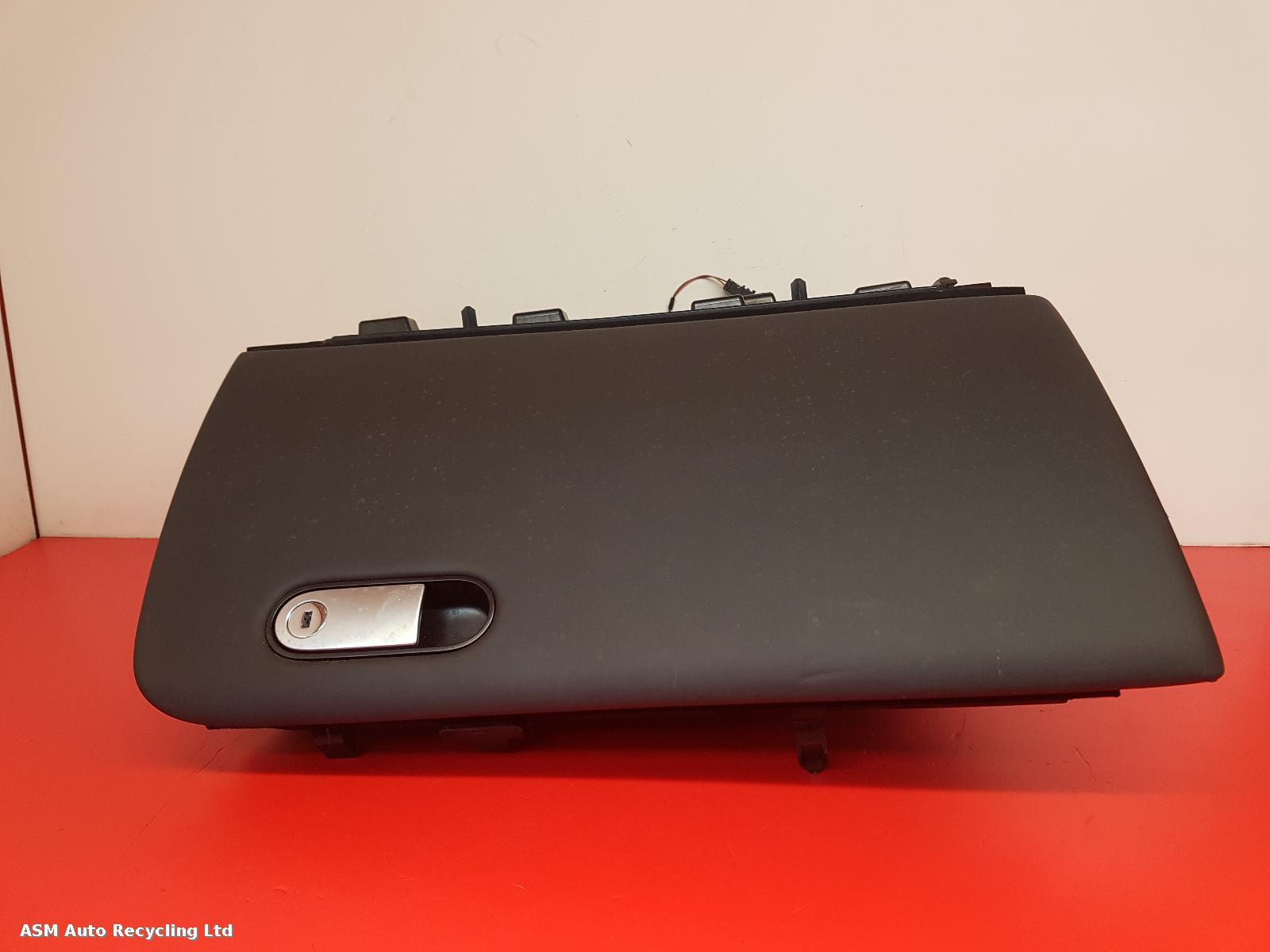 View Auto part Glove Box Bentley Flying Spur 2017