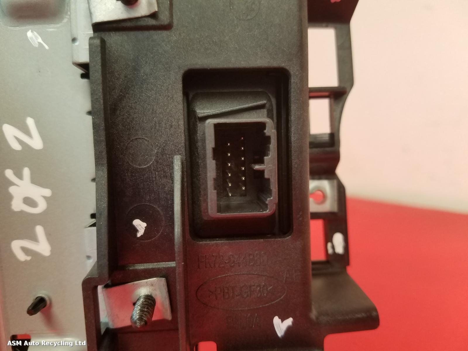 View Auto part Radio Display Land Rover Discovery Sport 2016