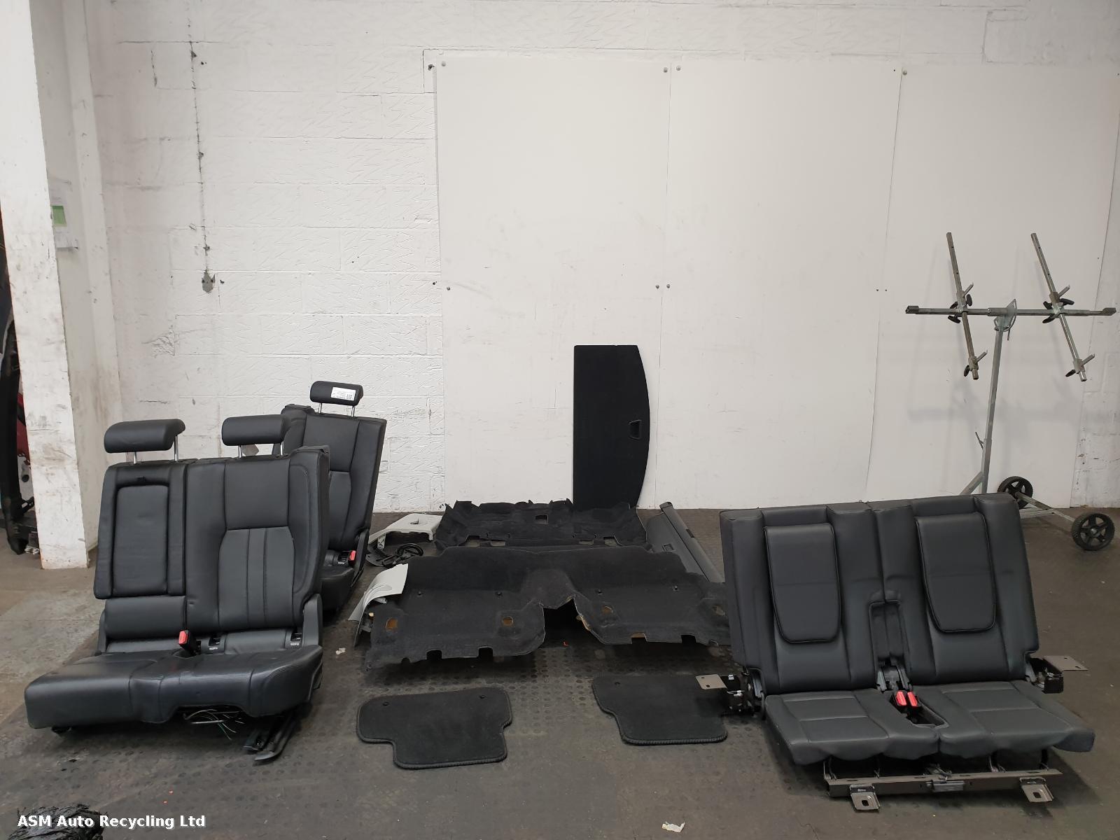 View Auto part Complete Interior Land Rover Discovery Sport 2016