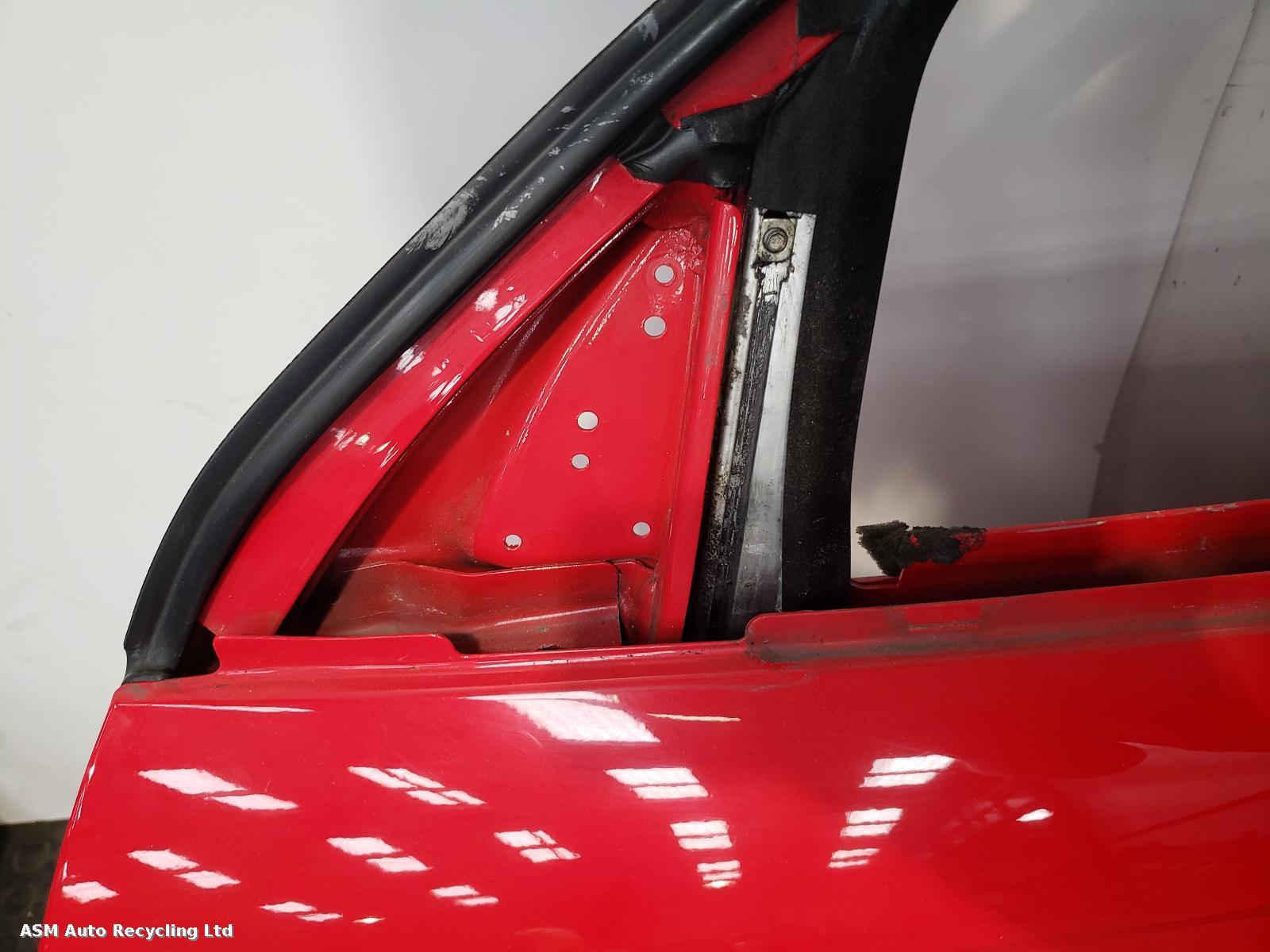 View Auto part L Front Door Vauxhall Monaro 2005