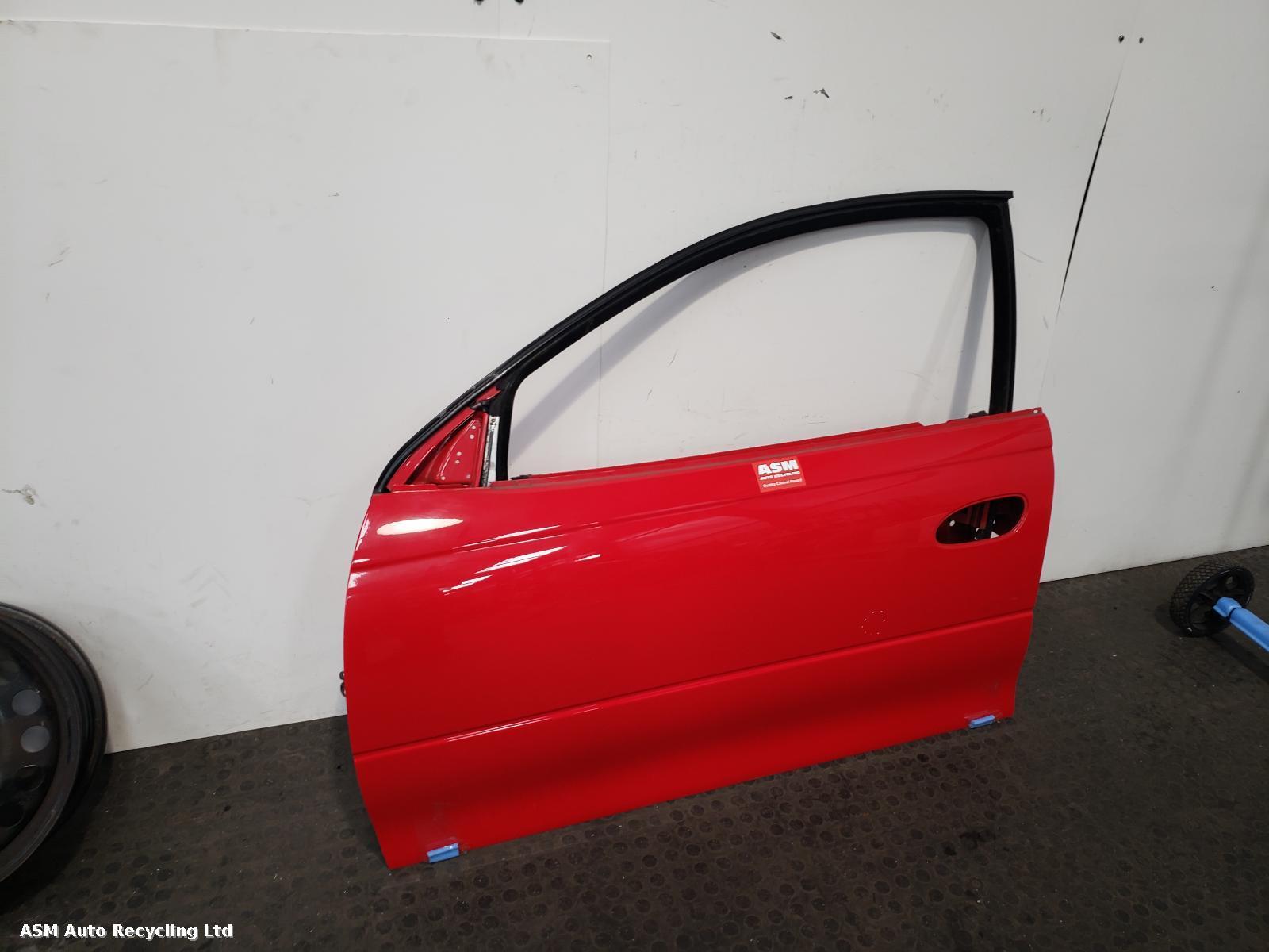 View Auto part L Front Door Vauxhall Monaro 2005