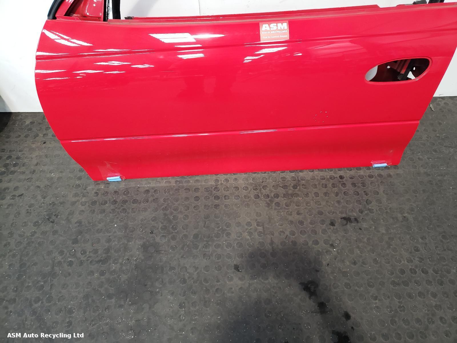 View Auto part L Front Door Vauxhall Monaro 2005