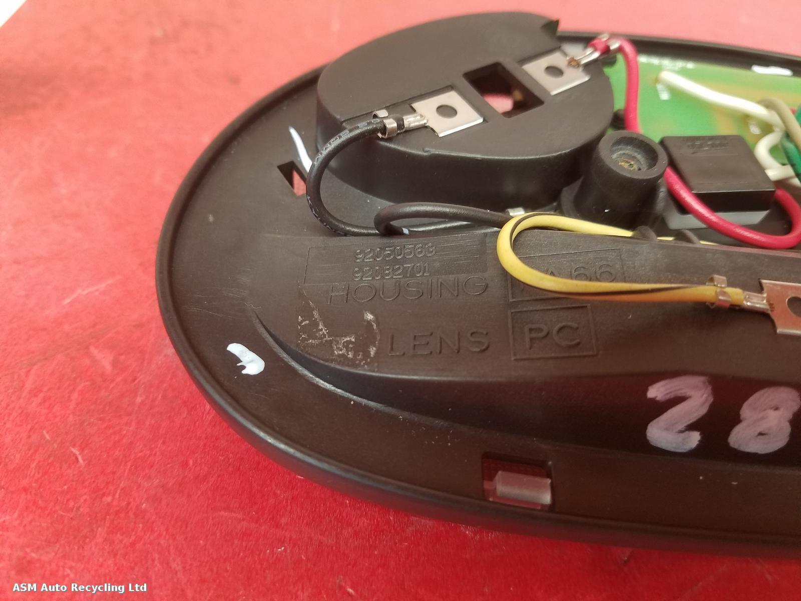 View Auto part Courtesy Light Vauxhall Monaro 2005