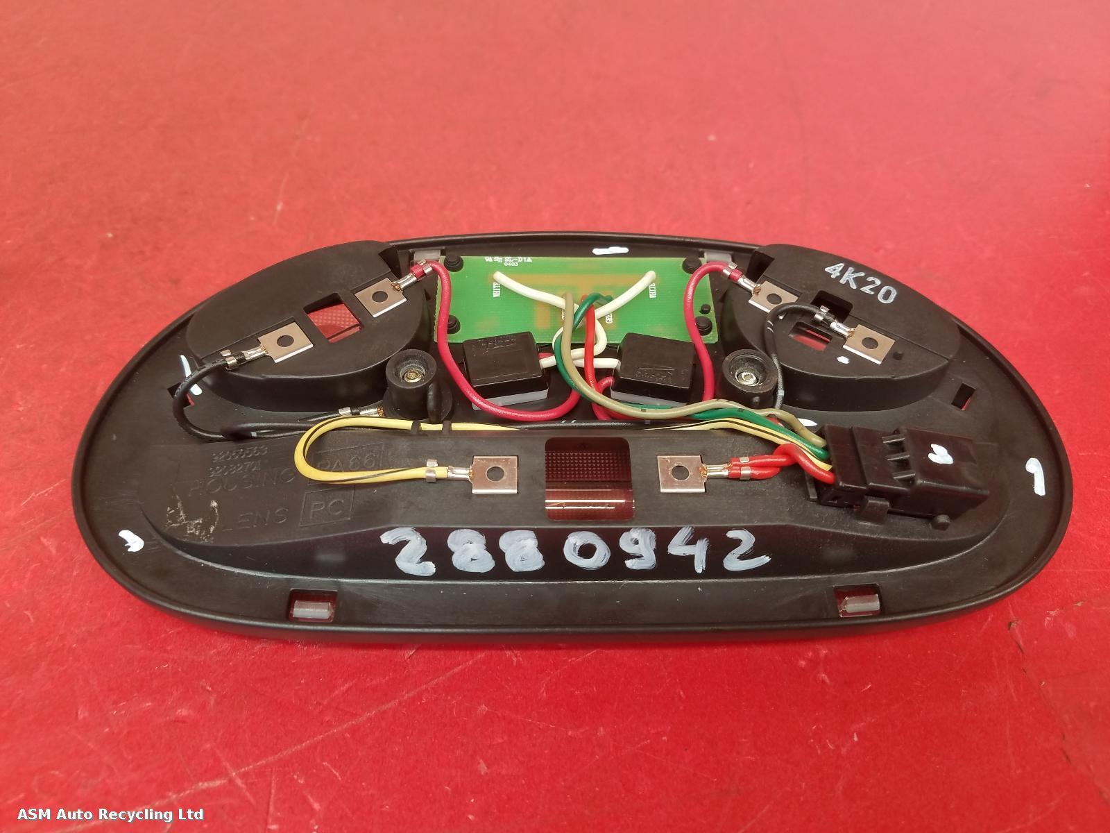 View Auto part Courtesy Light Vauxhall Monaro 2005