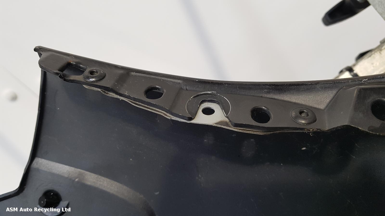 View Auto part L Wing Renault Wind 2010
