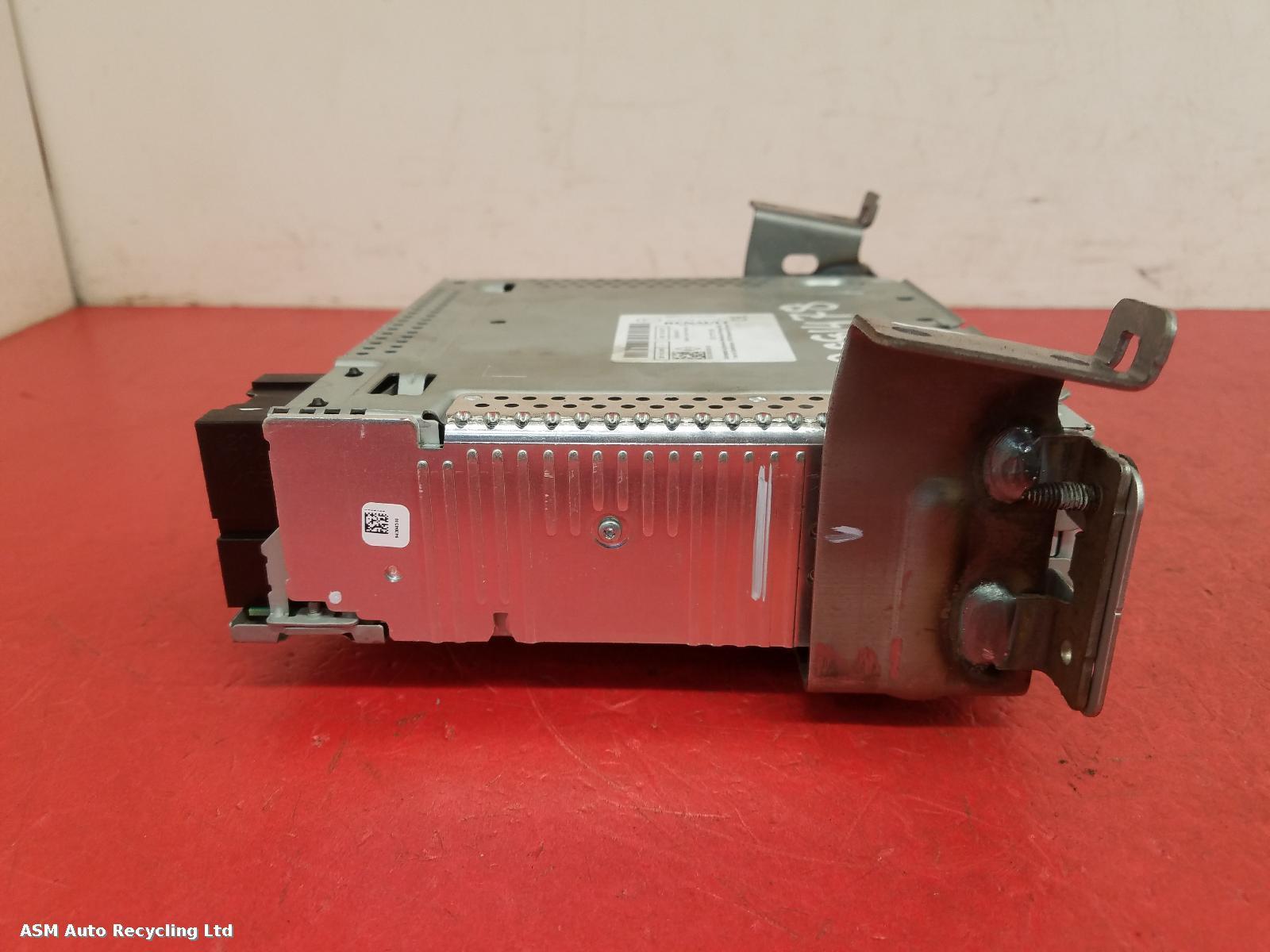 View Auto part Radio Display Renault Captur 2019