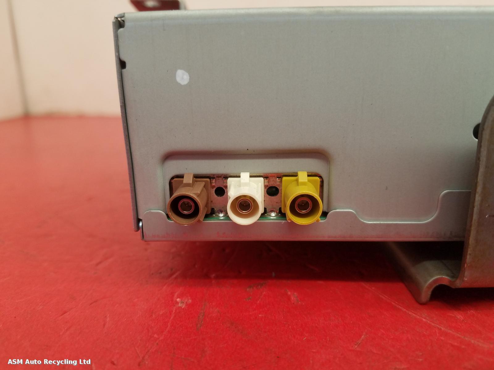 View Auto part Radio Display Renault Captur 2019