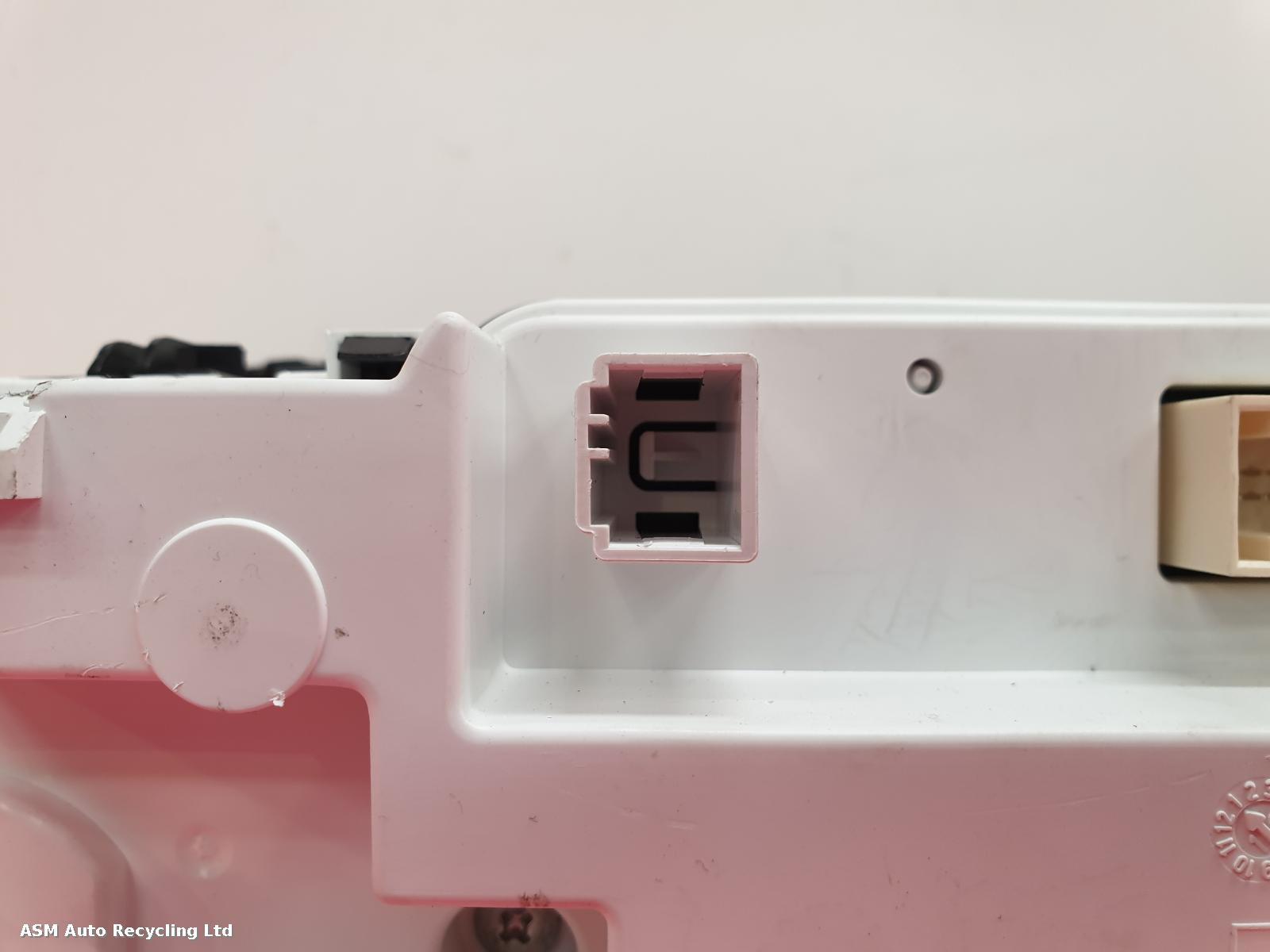 View Auto part Speedometer Peugeot 308 2019