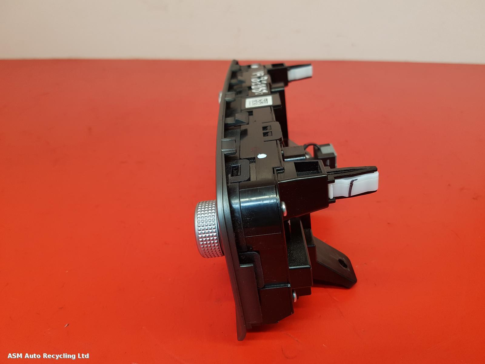 View Auto part Heater/AC Controller Hyundai Kona 2021