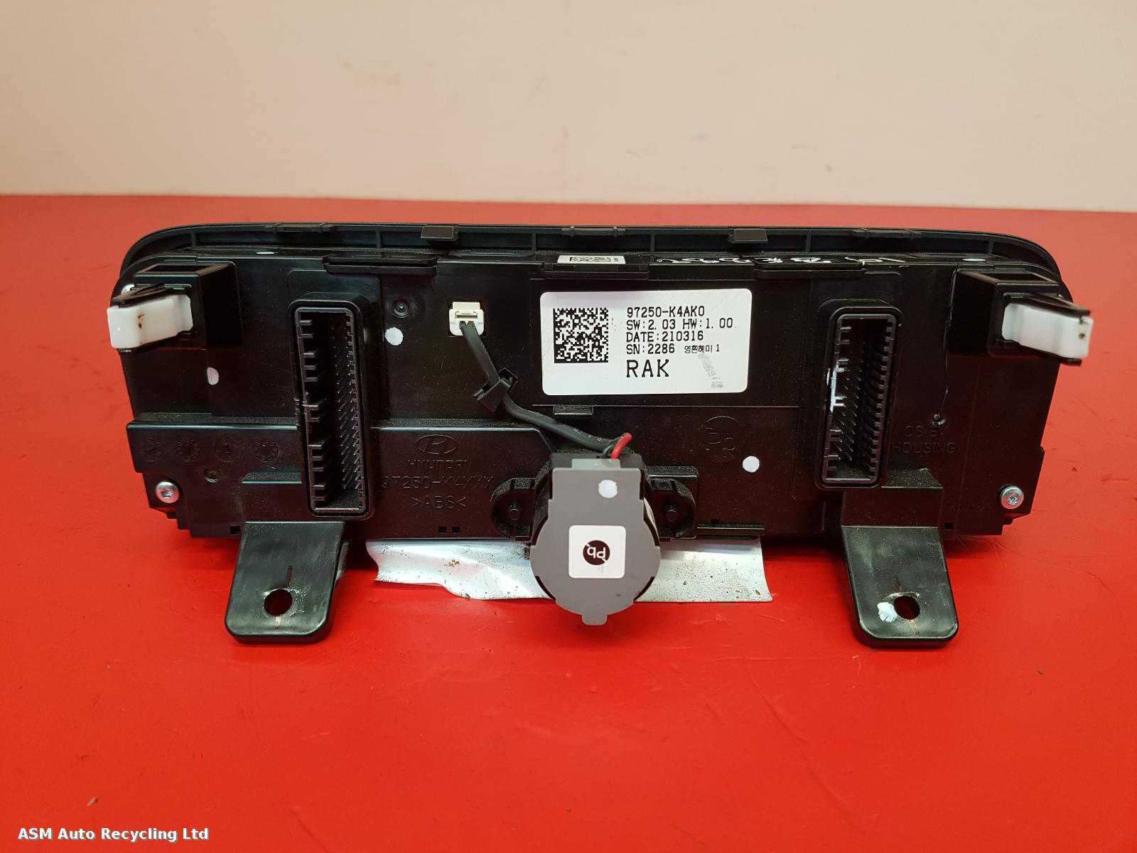 View Auto part Heater/AC Controller Hyundai Kona 2021
