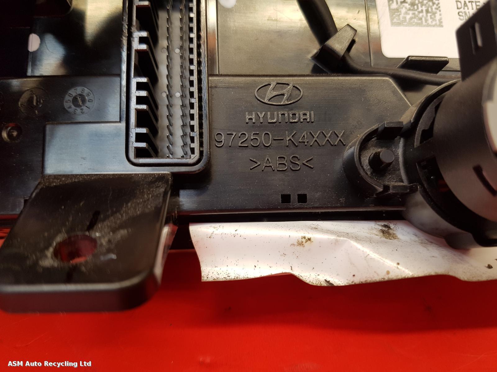 View Auto part Heater/AC Controller Hyundai Kona 2021