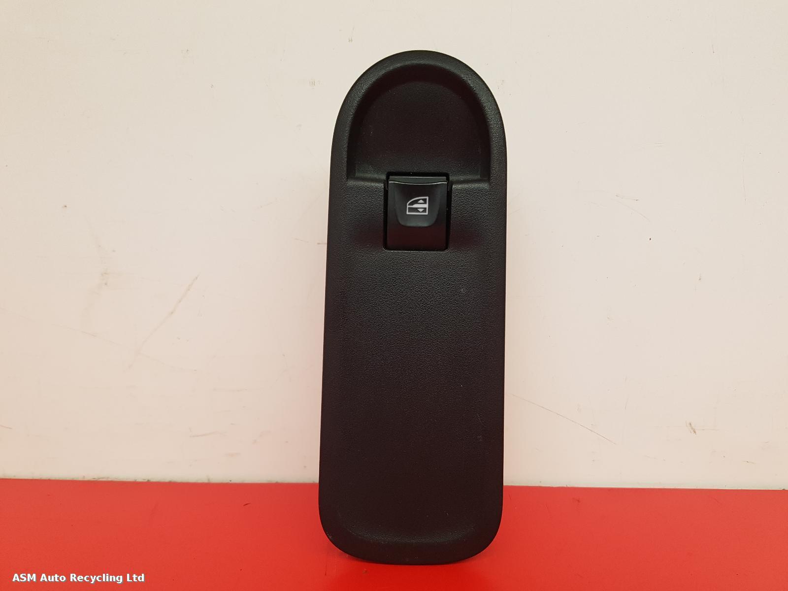 View Auto part Elect. Window Switch Dacia Duster 2016