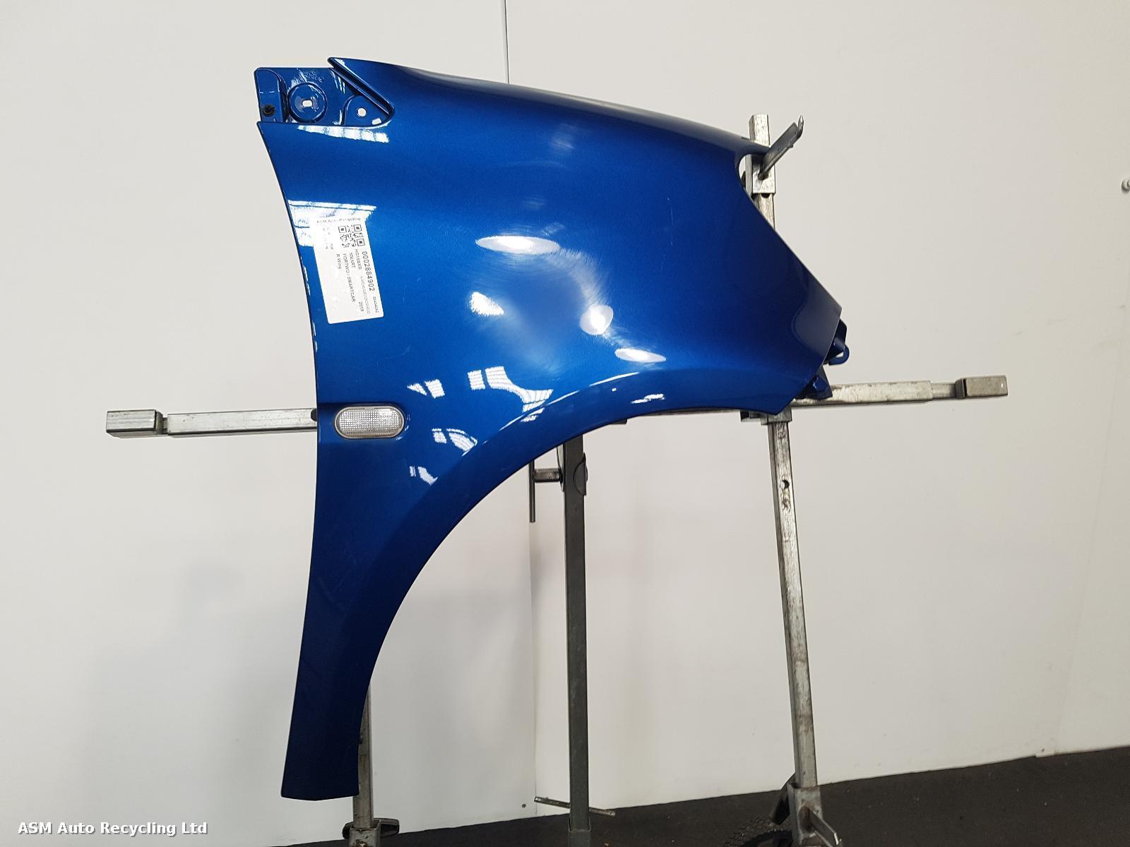 View Auto part R Wing Smart Fortwo; Smartcar 2018