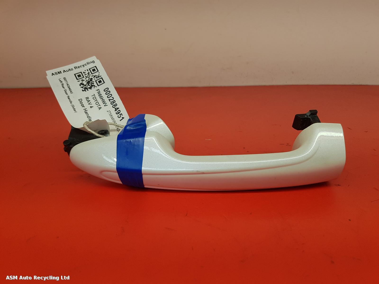 View Auto part Door Handle Toyota Rav 4 2016