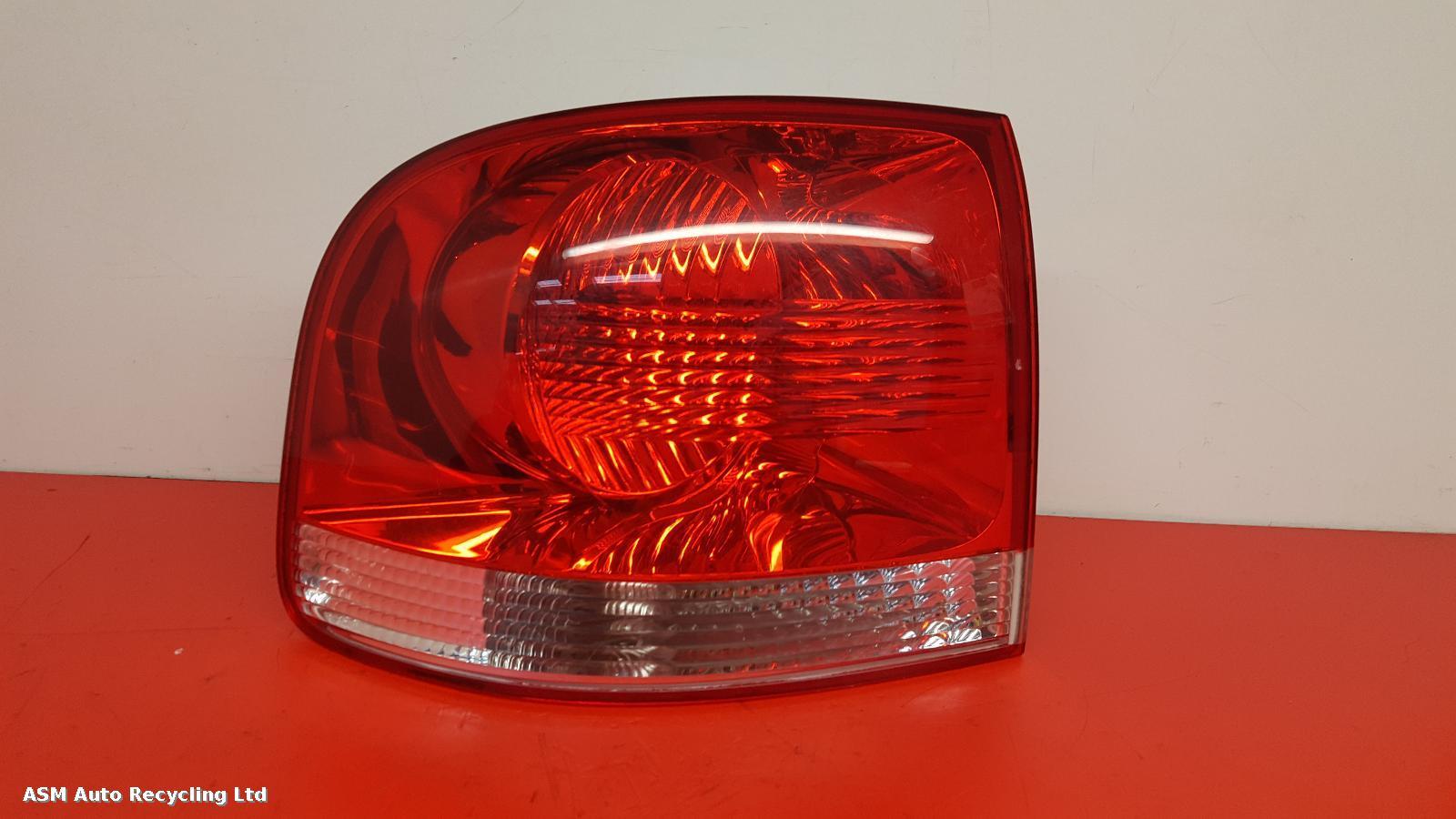 View Auto part L Taillight Volkswagen Touareg 2006