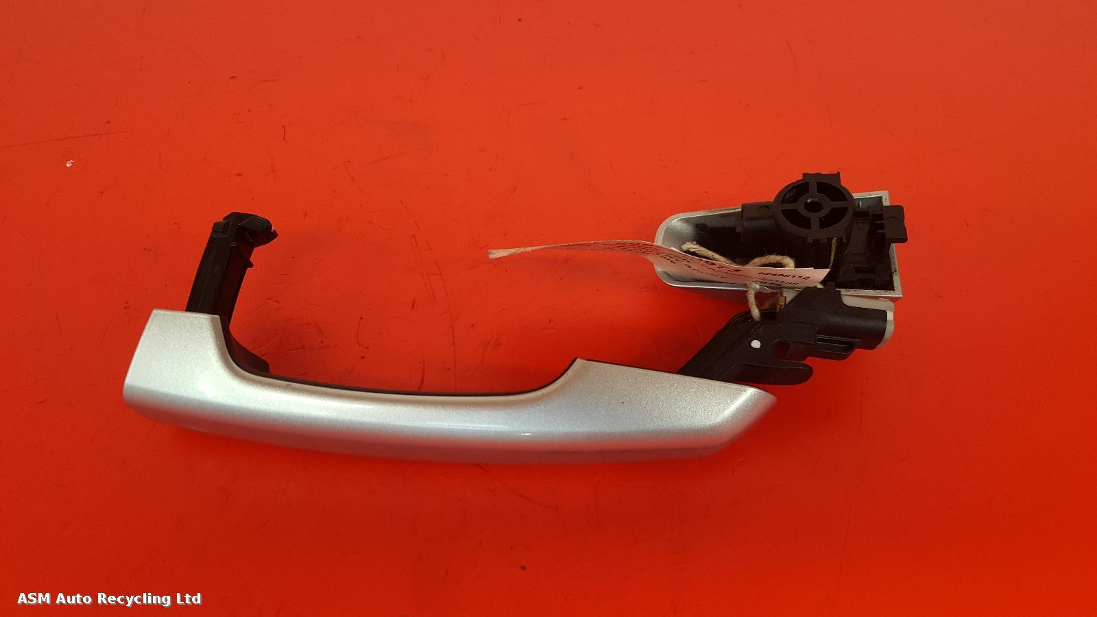 View Auto part Door Handle Land Rover Discovery Sport 2016