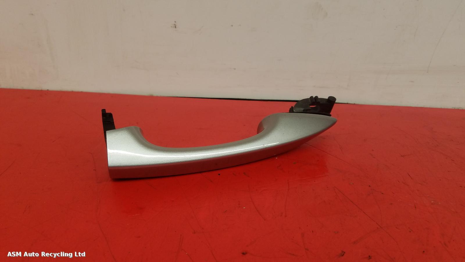View Auto part Door Handle Volkswagen Golf Sv 2015