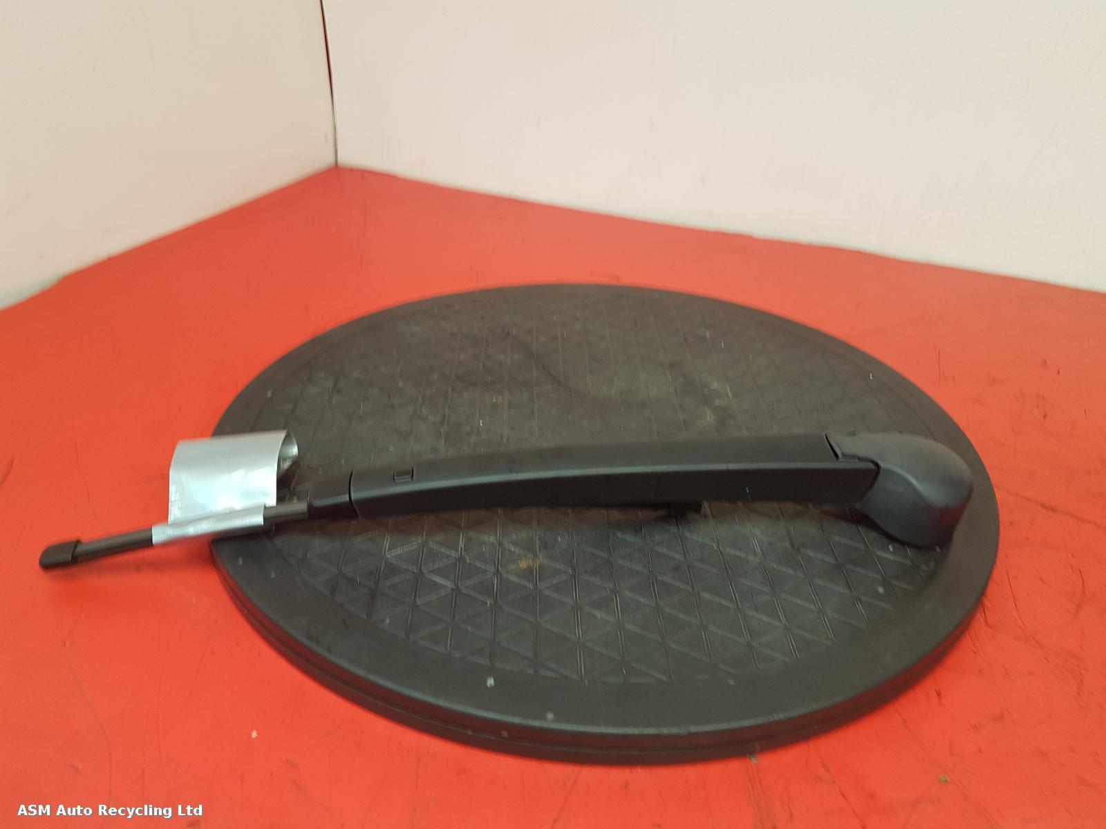 View Auto part Wiper Arm Volkswagen Golf Sv 2015