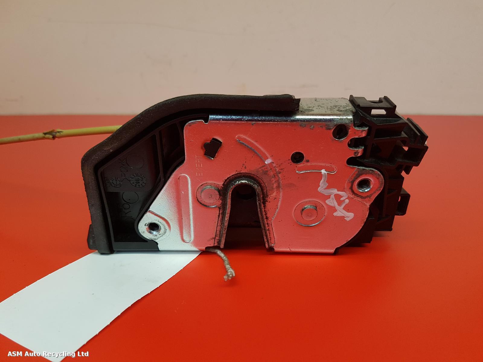 View Auto part Door Lock Assembly Bmw 1 Series 2010