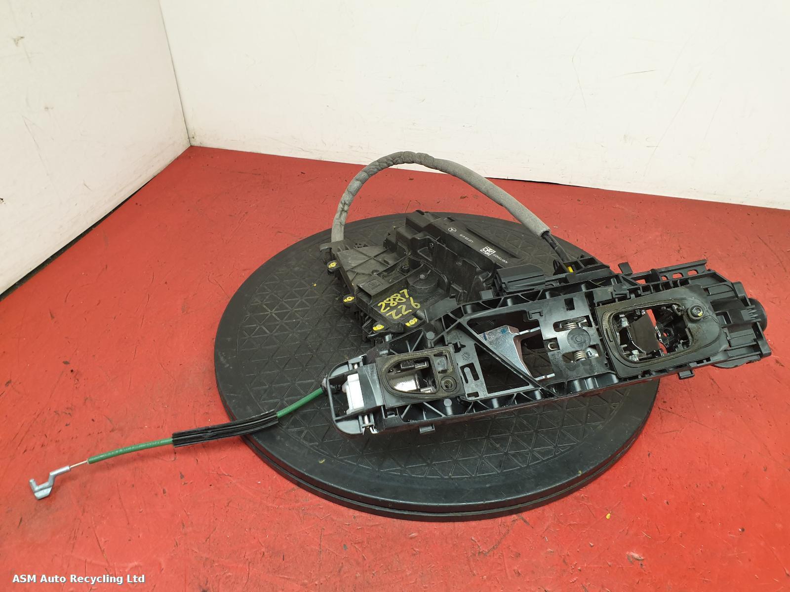 View Auto part Door Lock Assembly Mercedes C Class 2016