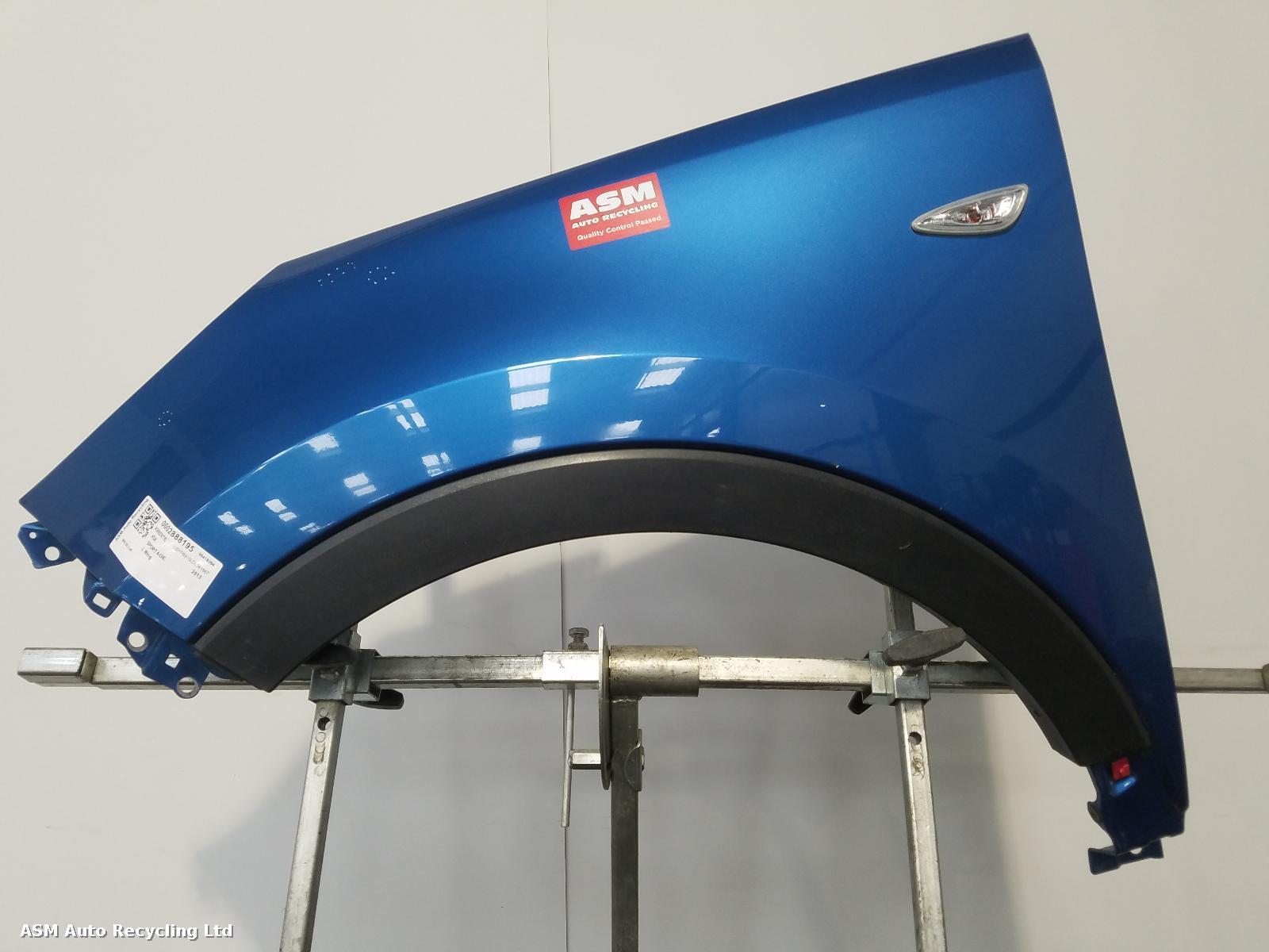 View Auto part L Wing Kia Sportage 2013