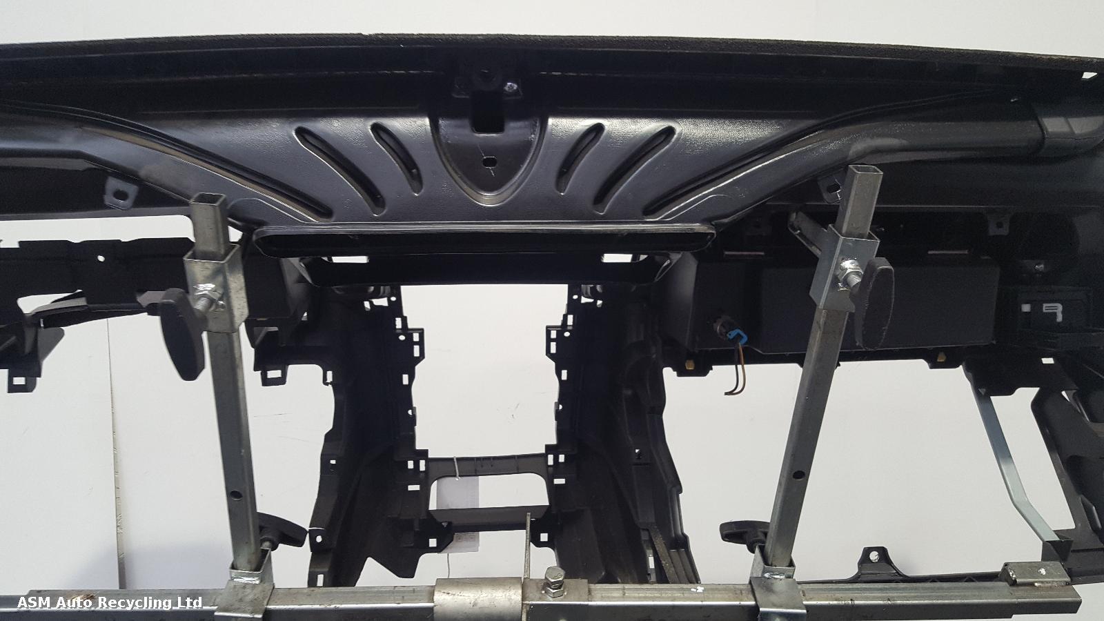 View Auto part Airbag Kit Isuzu D-max 2019