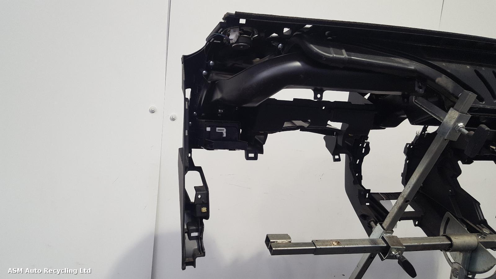 View Auto part Airbag Kit Isuzu D-max 2019