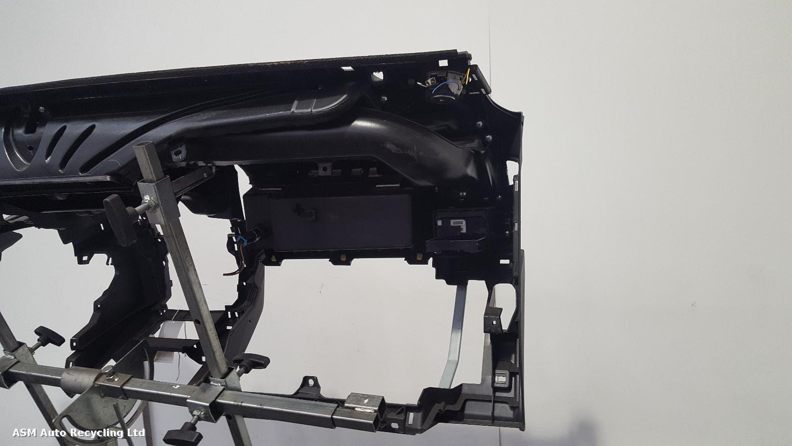 View Auto part Airbag Kit Isuzu D-max 2019