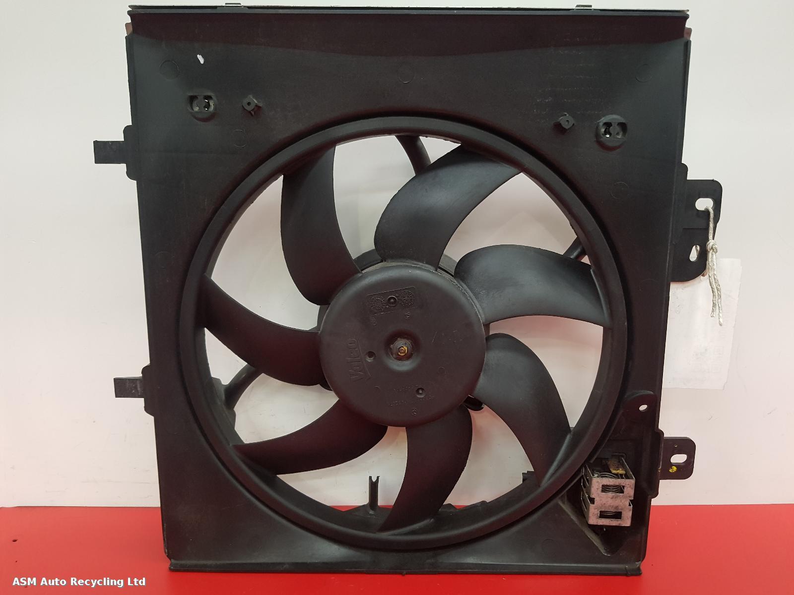 View Auto part Engine Cooling Motor Peugeot 208 2015