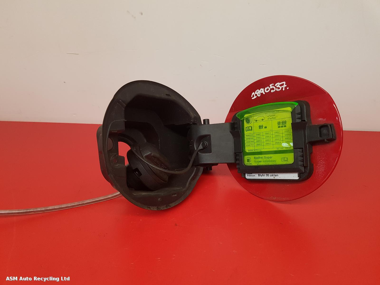 View Auto part Fuel Filler Flap Skoda Rapid 2014