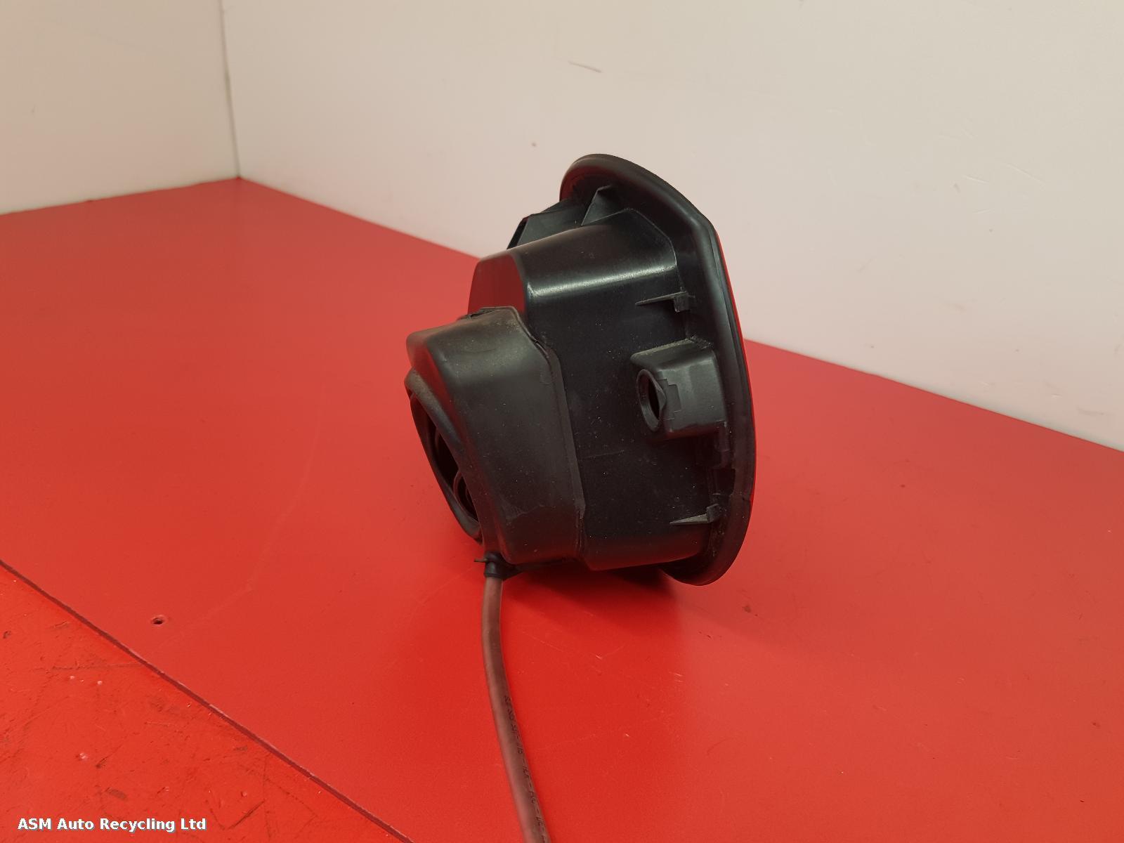 View Auto part Fuel Filler Flap Skoda Rapid 2014