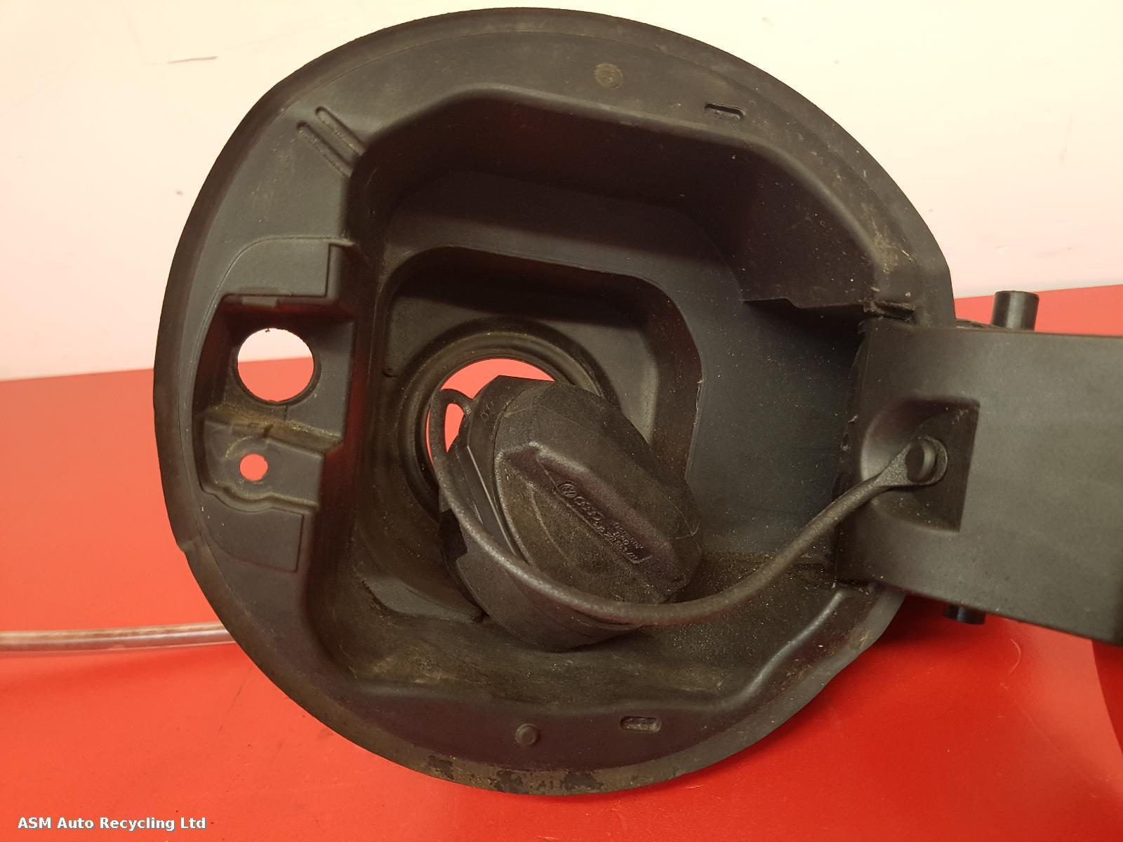 View Auto part Fuel Filler Flap Skoda Rapid 2014